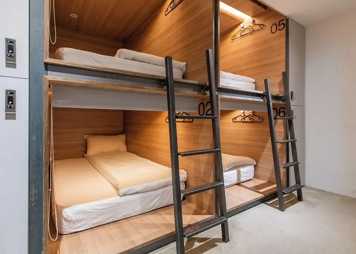 Bouti City Capsule Inn Taipei